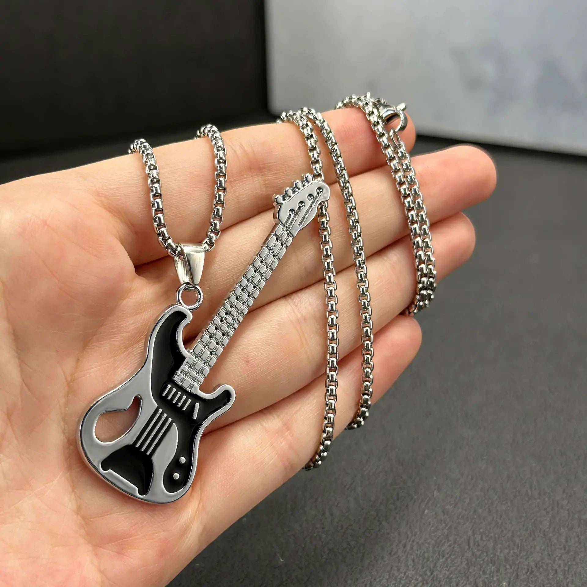 Retro Punk Style Guitar Pendant High Quality Rock Hip Hop Necklace
