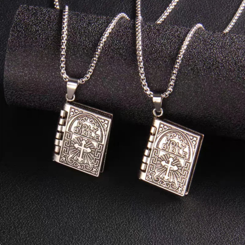 Gothic Style Religious Bible Necklace Alloy Steel Vintage Flipped Bible