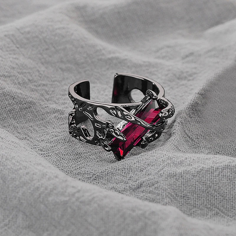 Goth Red Crystal Heart Irregular Ring Punk Adjustable Thorn Love Dark Finger Rings