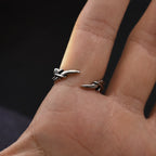 Retro Thorny Vines Star Adjustable Open Ring
