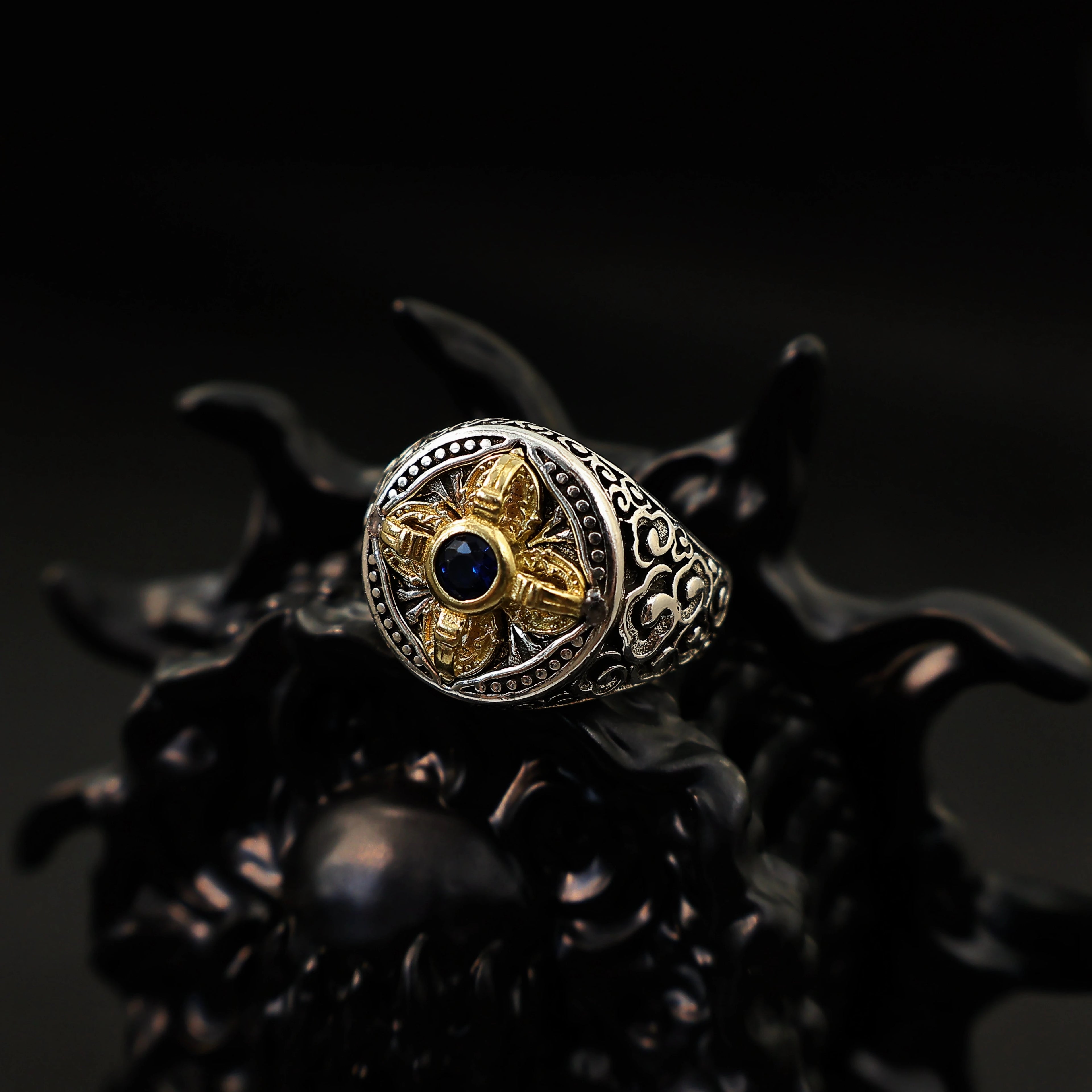 Retro Golden Vajra Adjustable Open Ring