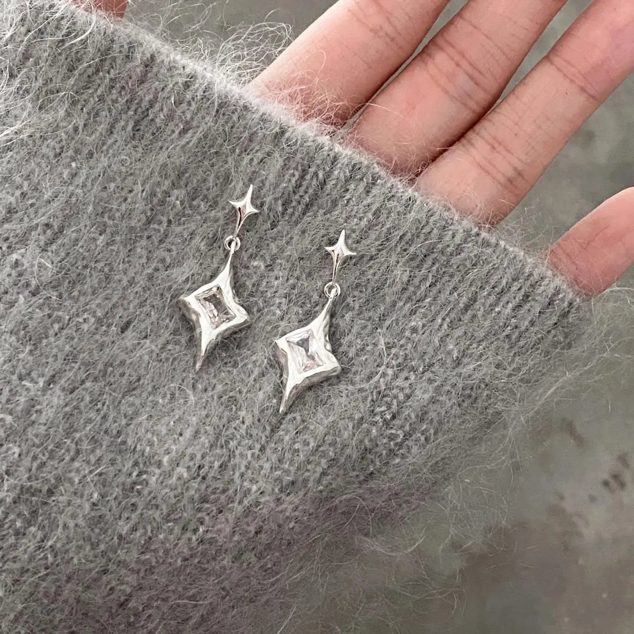 Y2K Exquisite Star Crystal Drop Dangle Earrings for Women High Quality Starlight Unique Simple Silver Color Earring Jewelry Gift